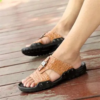 2021 Pantofi pentru Bărbați de Moda Casual, de Vara, All-meci Culoare Solidă Imitație de piele de Căprioară Metal Decor Deschis Deget de la picior Plat Moale Sandale HL567